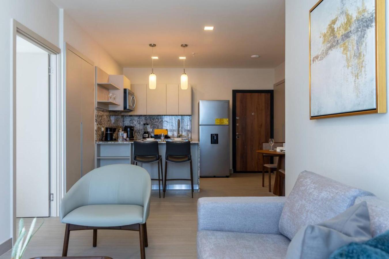 Deluxe Condo Suite 2BR With City View Holiday home